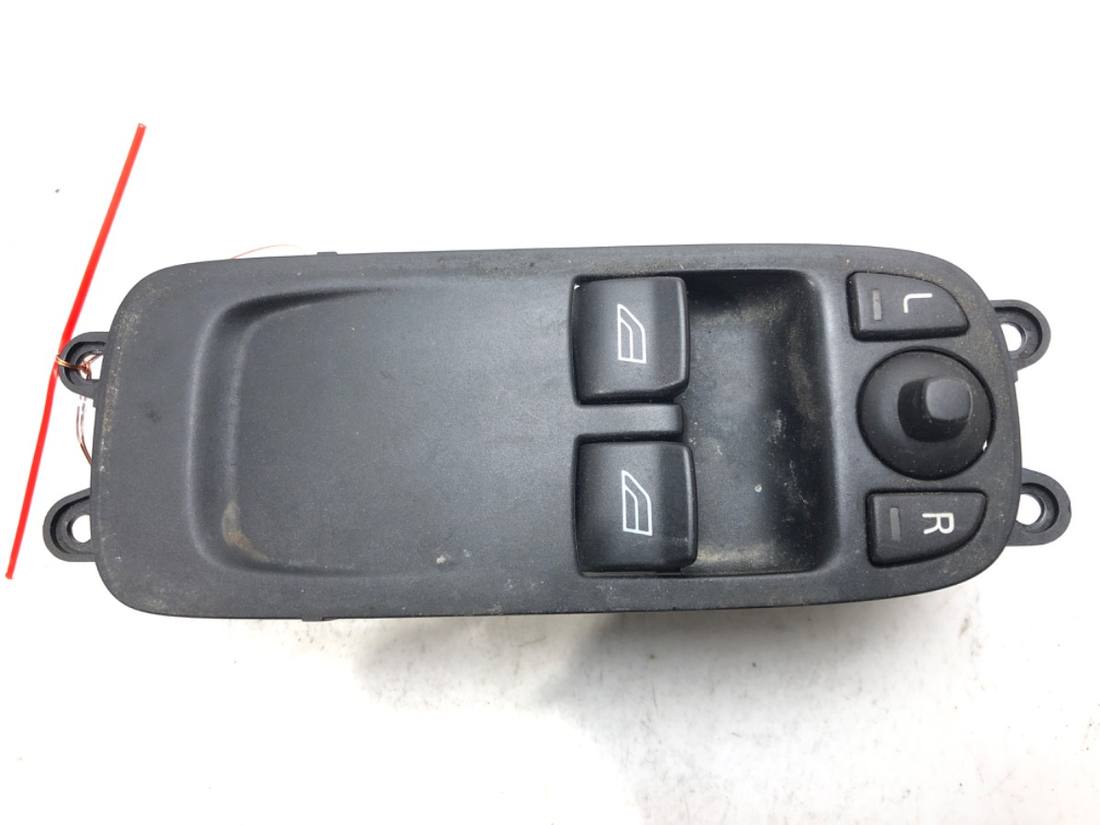 Блок кнопок склопідйомників Volvo C30 30710783