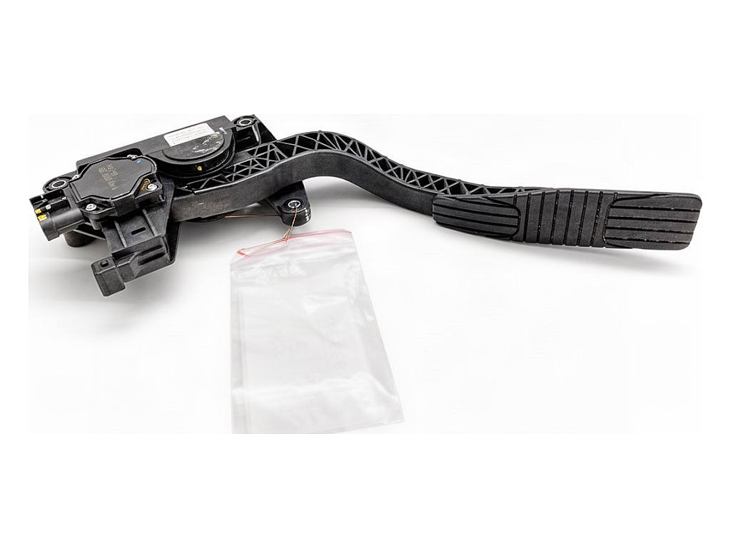 Педаль газу потенціометр Chevrolet Captiva 20905699