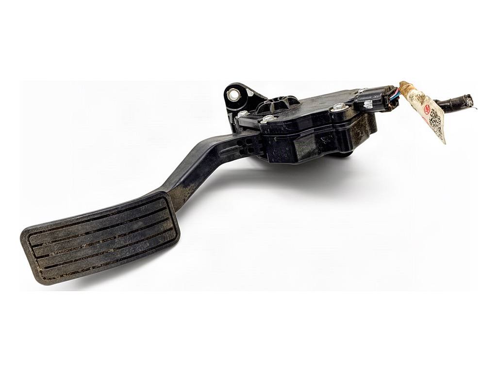 Педаль газу потенціометр Subaru Forester 36010FJ010