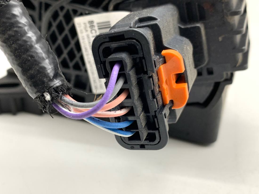 Педаль газу потенціометр Toyota Proace City 9854066180 — фото деталі 3