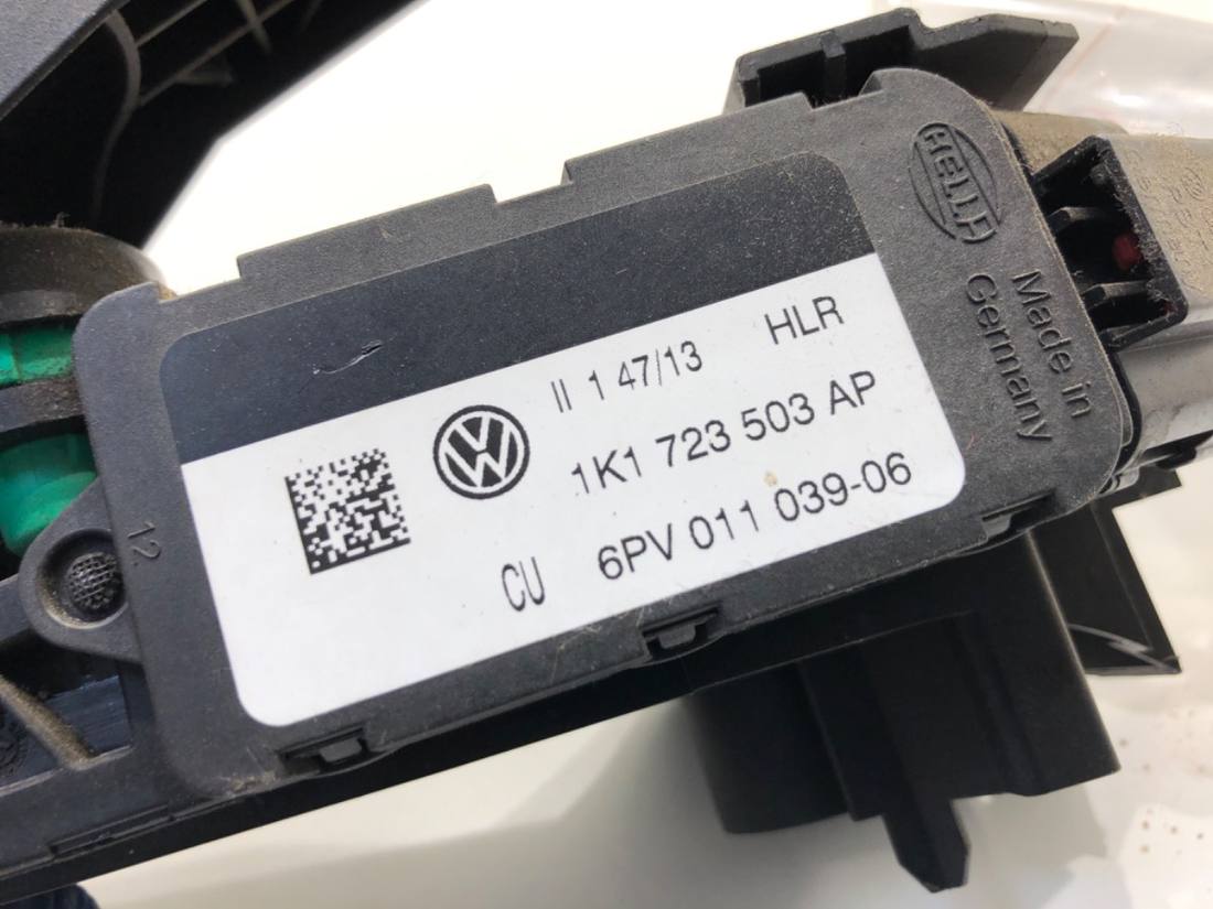 Педаль газу потенціометр Volkswagen Passat CC 1K1723503AP — фото деталі 3