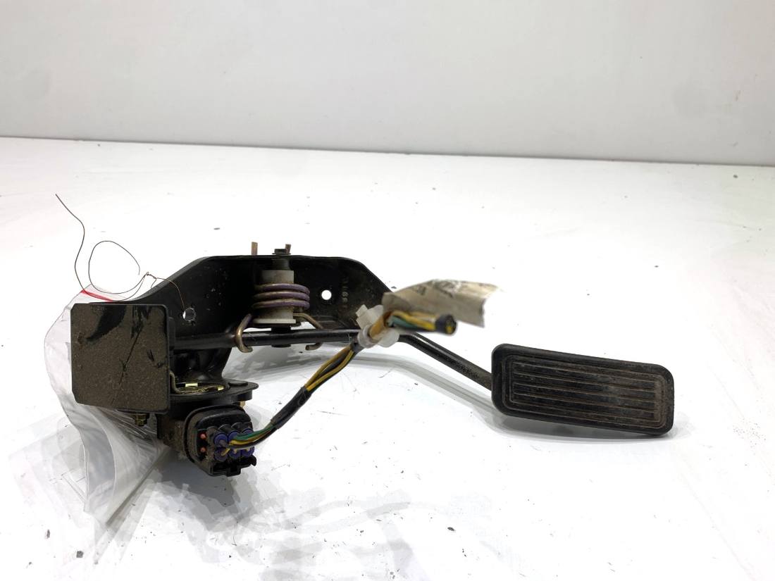 Педаль газу потенціометр Toyota Avensis T25 78111-35030