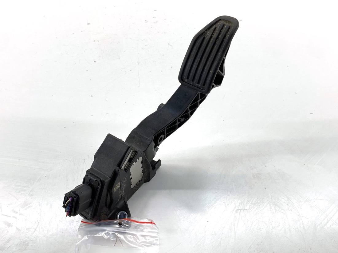 Педаль газу потенціометр Toyota Yaris 4 78110-0D120