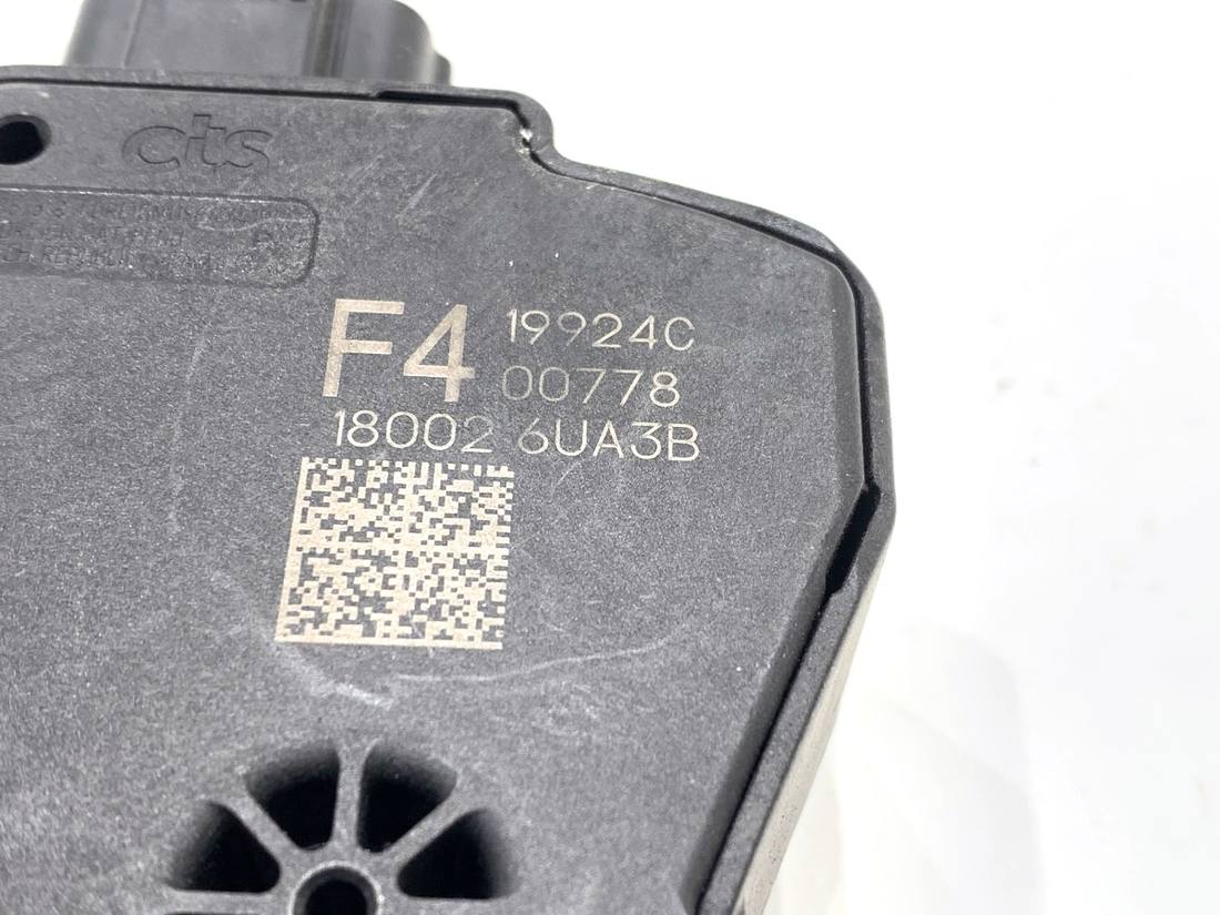 Педаль газу потенціометр Nissan Qashqai 180026UA3B — фото деталі 3