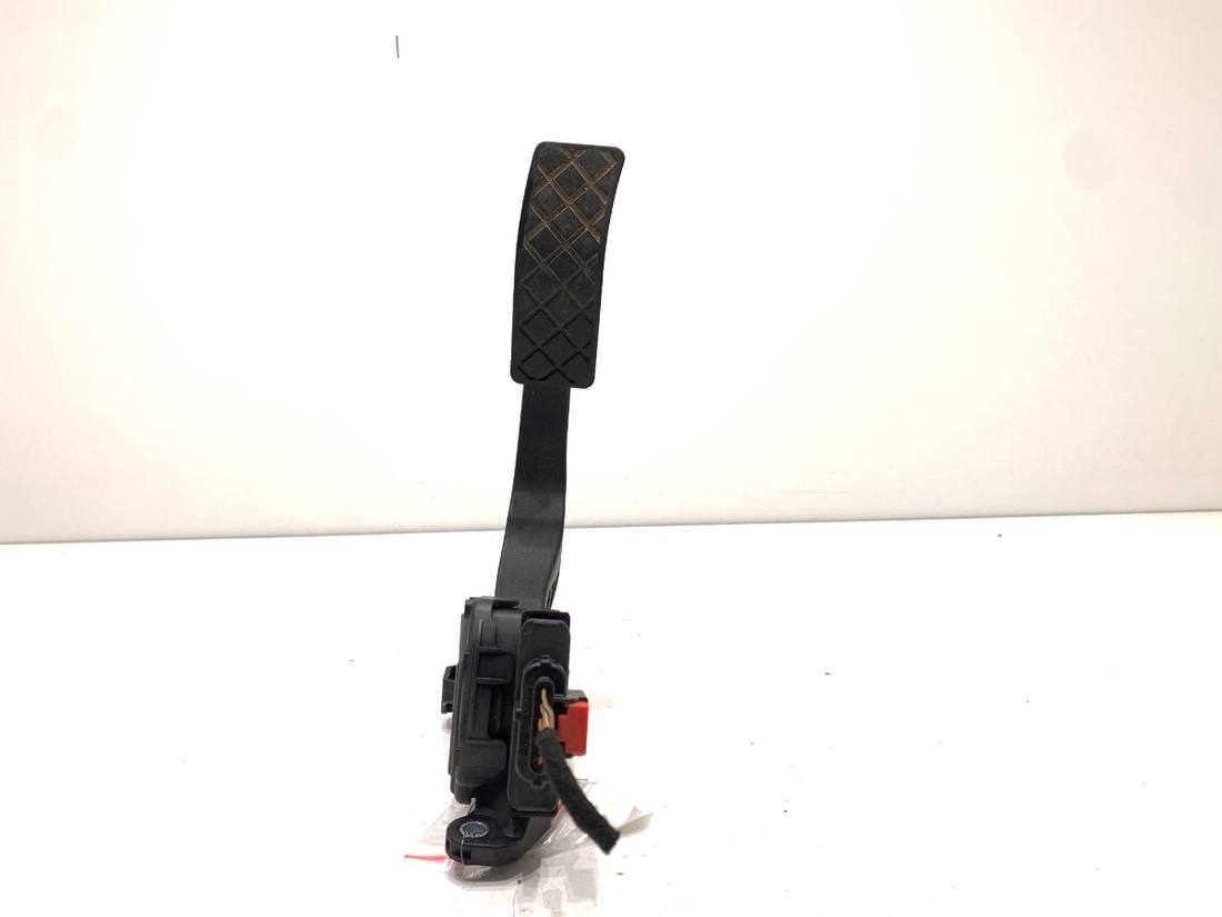 Педаль газу потенціометр Audi A6 C7 8K1723523A