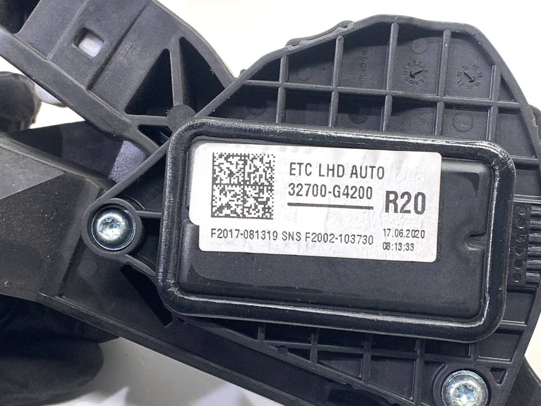 Педаль газу потенціометр Kia Ceed 32700-G4200 — фото деталі 5