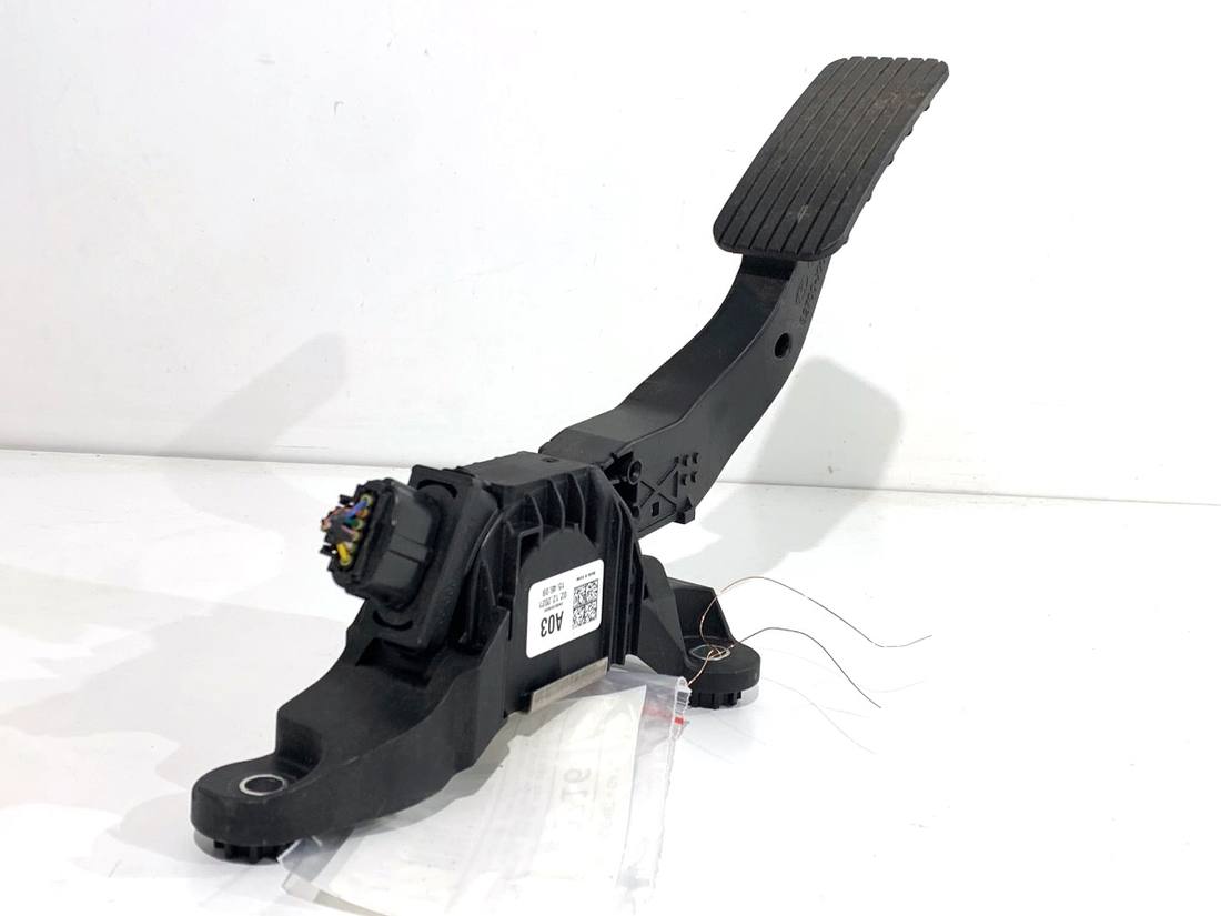Педаль газа потенциометр Hyundai Kona CN08596994