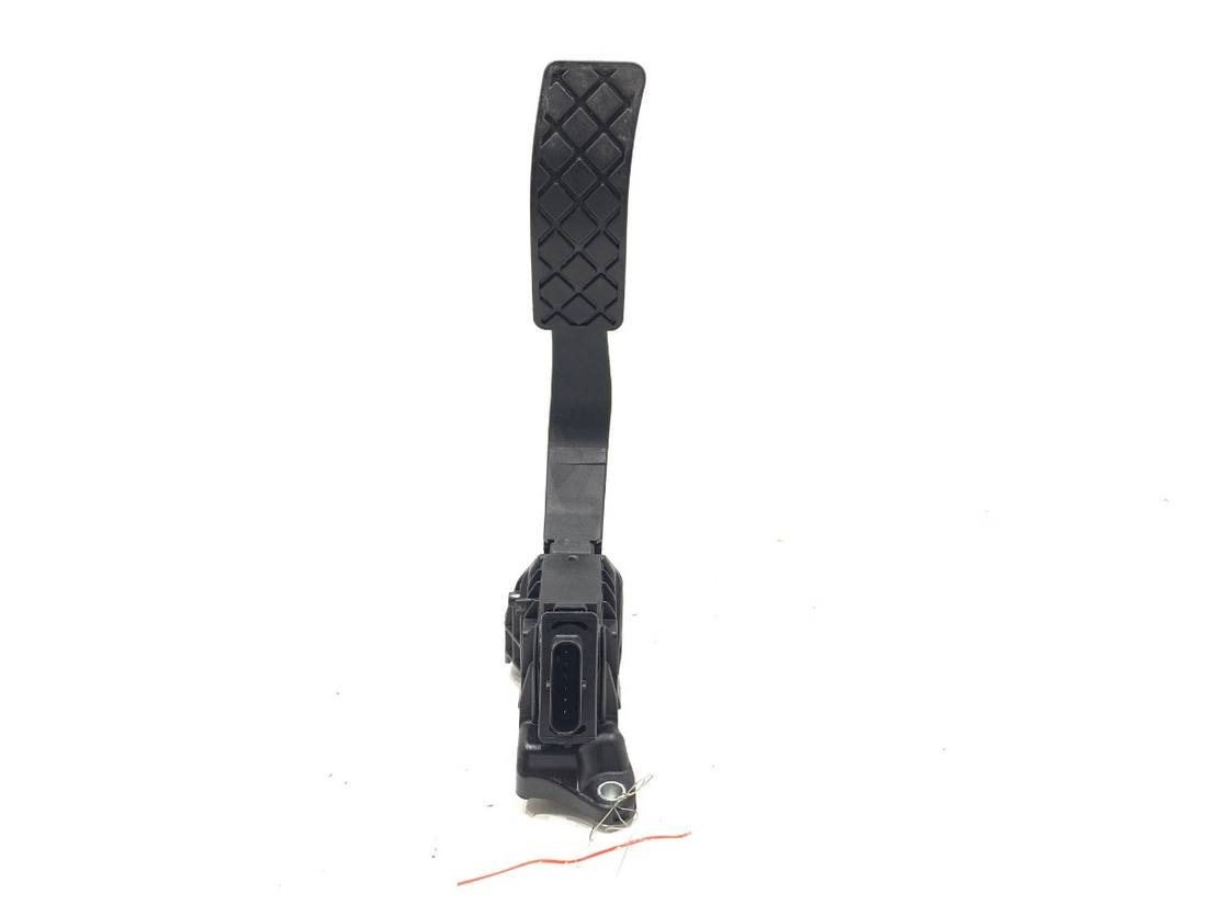 Педаль газу потенціометр Audi A4 B9 8W1723523