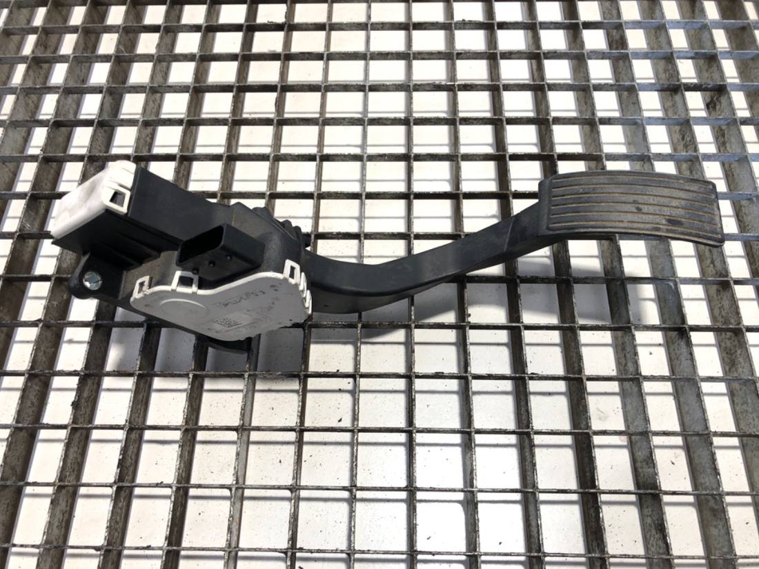 Педаль газу потенціометр Citroen Jumper 013841620800