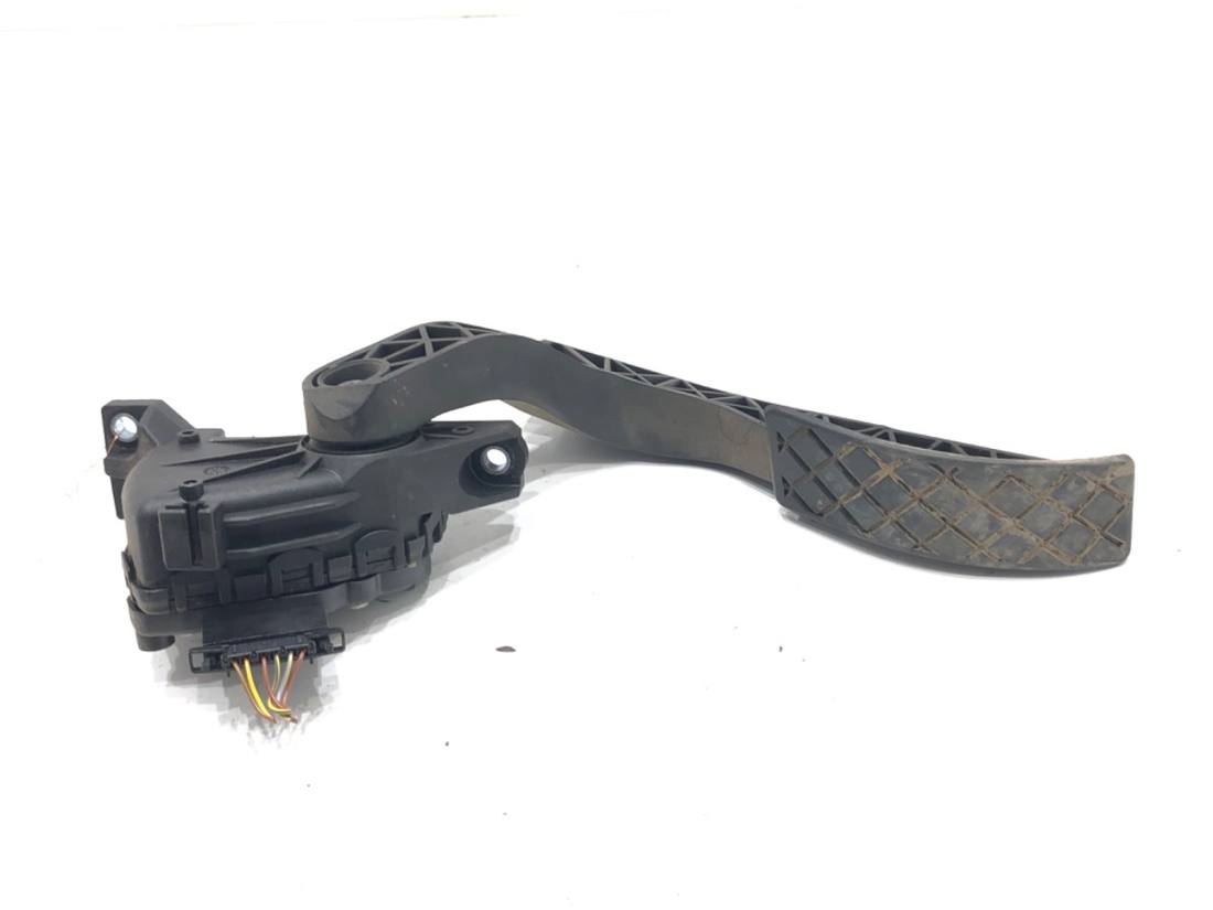 Педаль газу потенціометр Audi A4 B6 8E1721523A