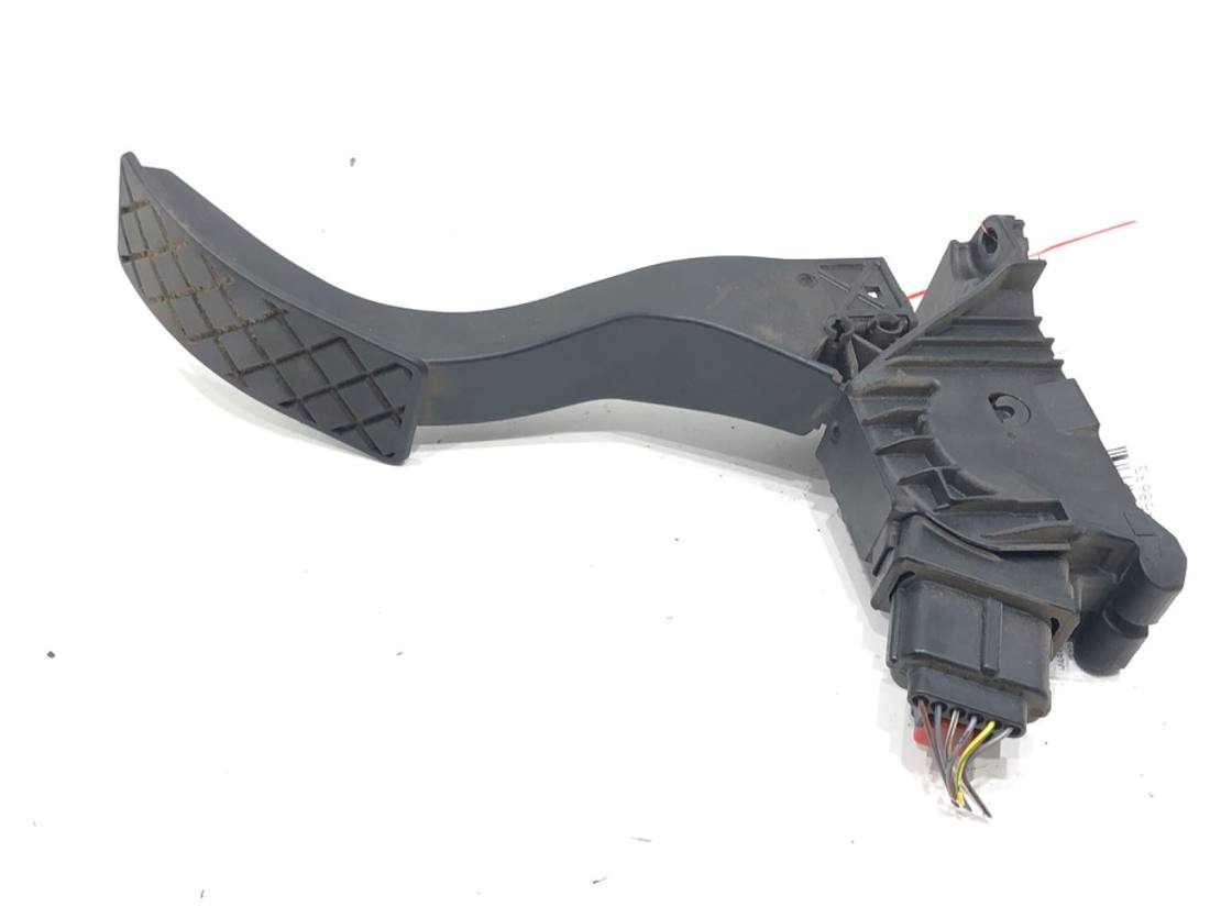 Педаль газу потенціометр Volkswagen Passat B8 5Q1723503H