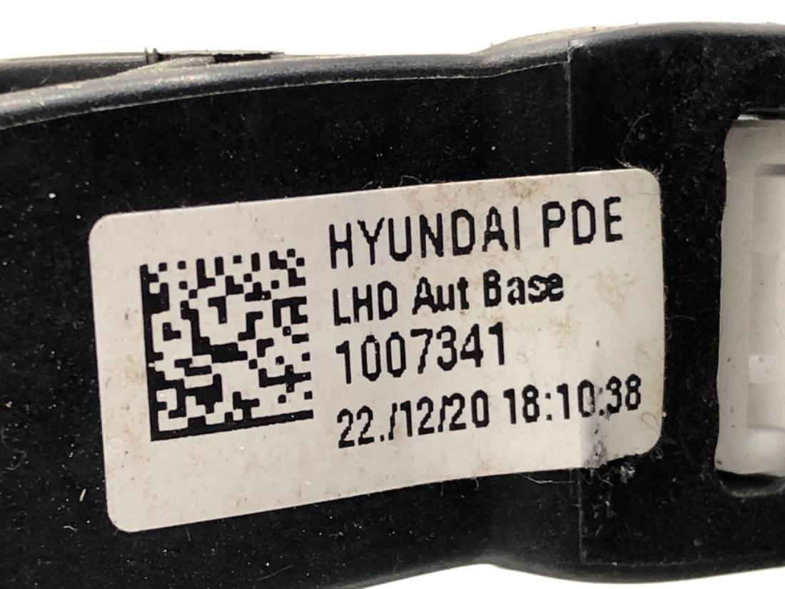 Педаль газа потенциометр Hyundai I30 — фото детали 4