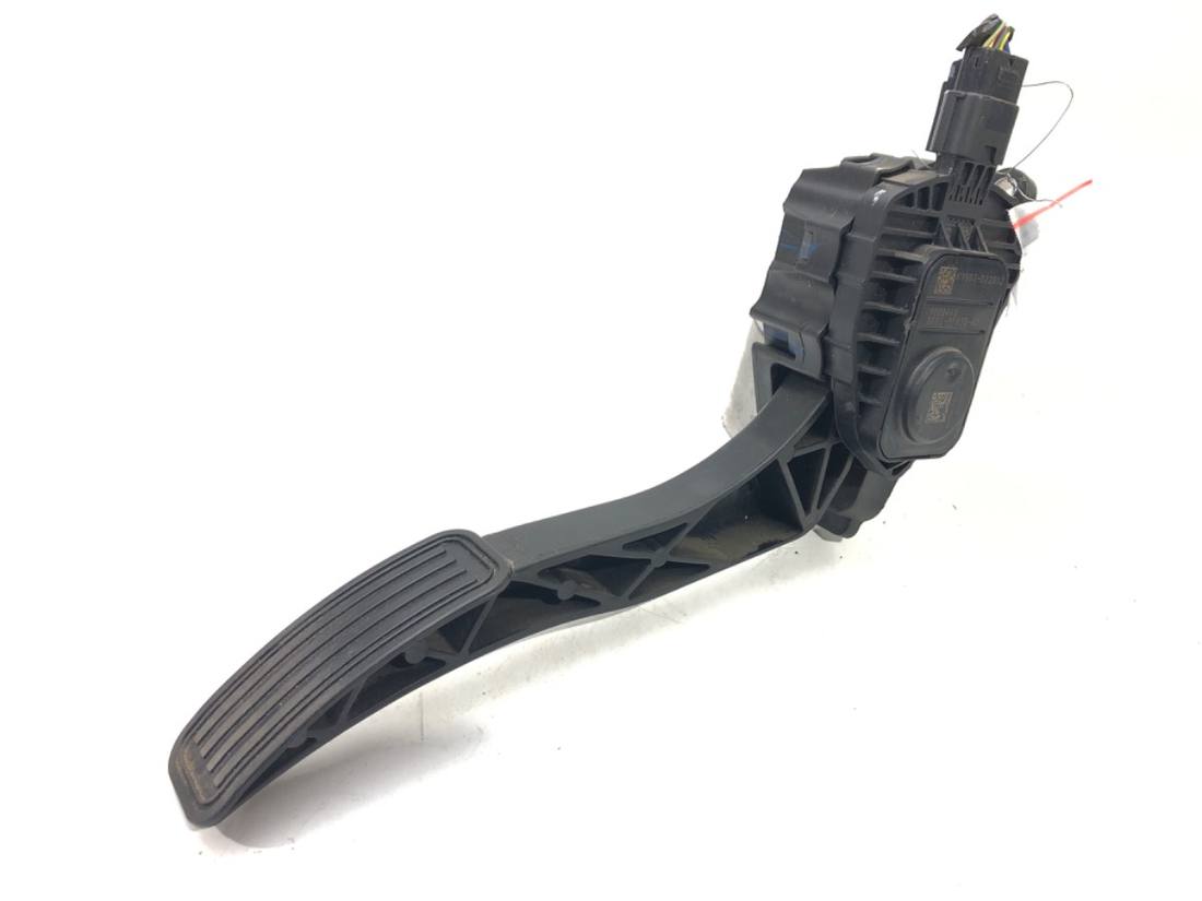 Педаль газа потенциометр Ford Mondeo DG9C-9F836-AD