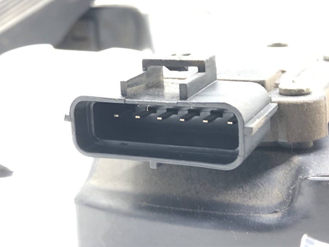 Педаль газа потенциометр Hyundai I40 GKN0025C-3Z000 — фото детали 3