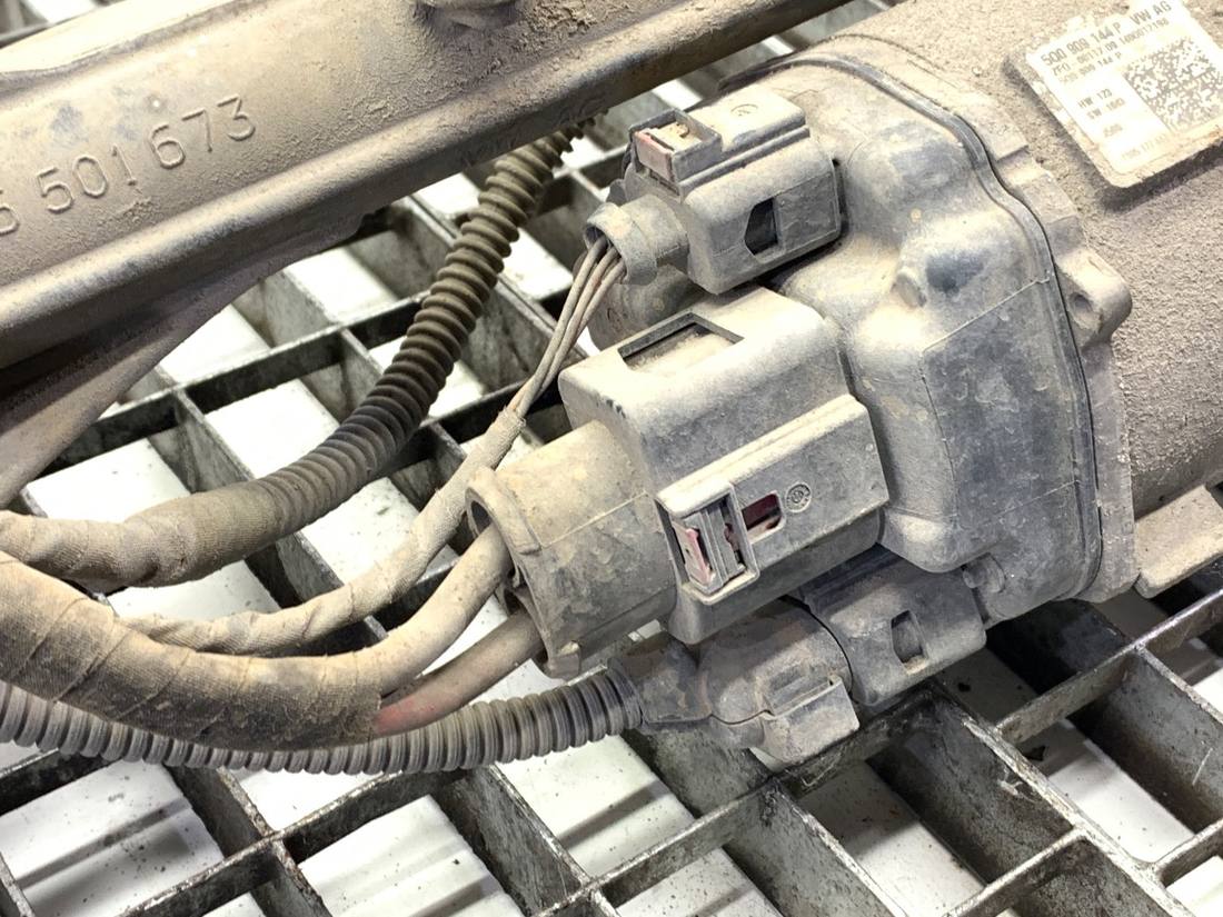 Рульова рейка Volkswagen Golf 7 5Q1423051AE — фото деталі 8