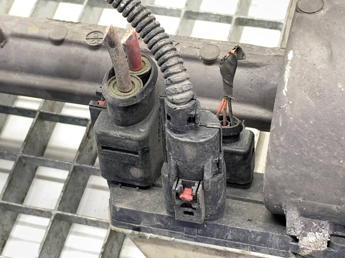 Рульова рейка Volkswagen Passat B7 3C1423050M — фото деталі 8