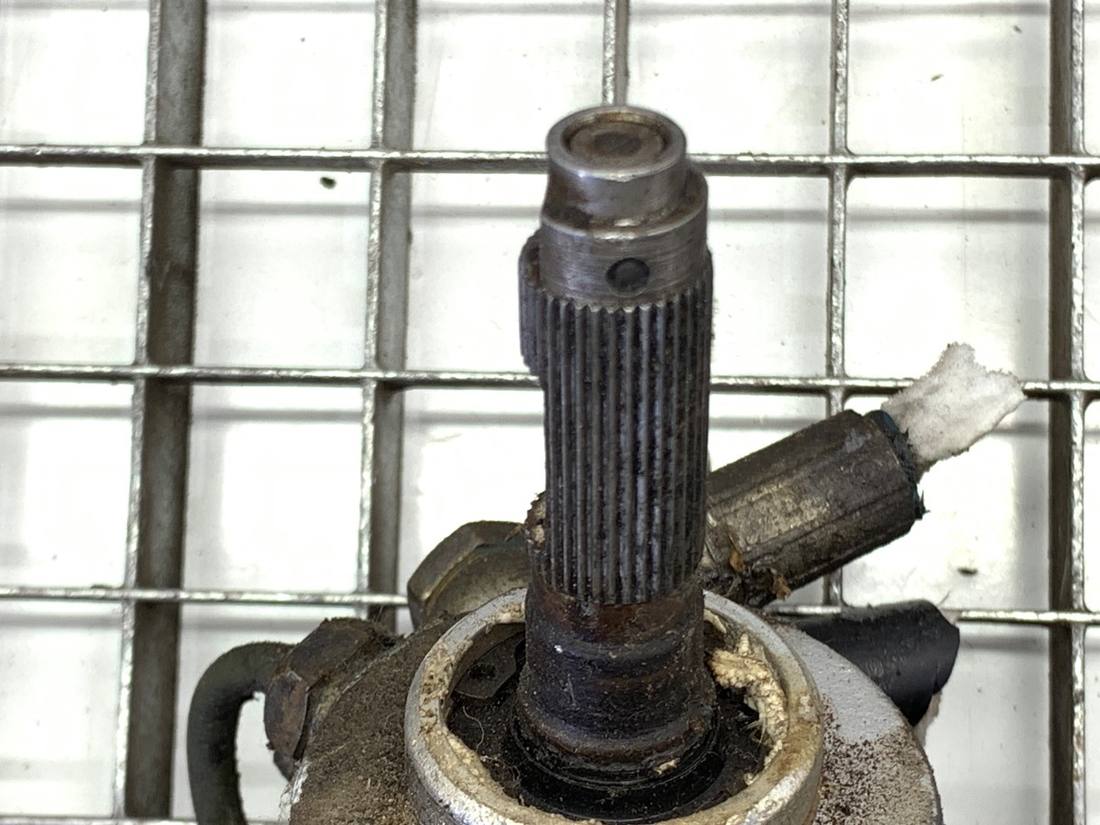 Рульова рейка Land Rover Freelander 34010817A — фото деталі 4