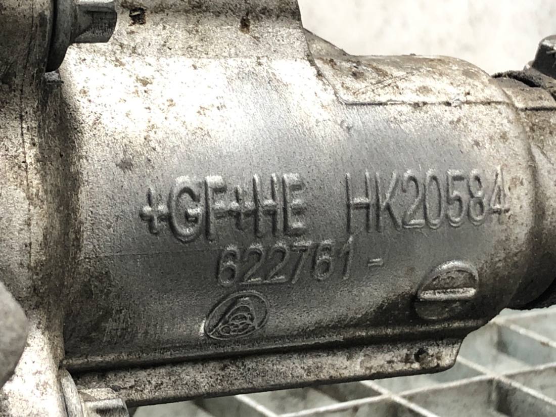 Рульова рейка Mercedes C W204 A2041101101 — фото деталі 4