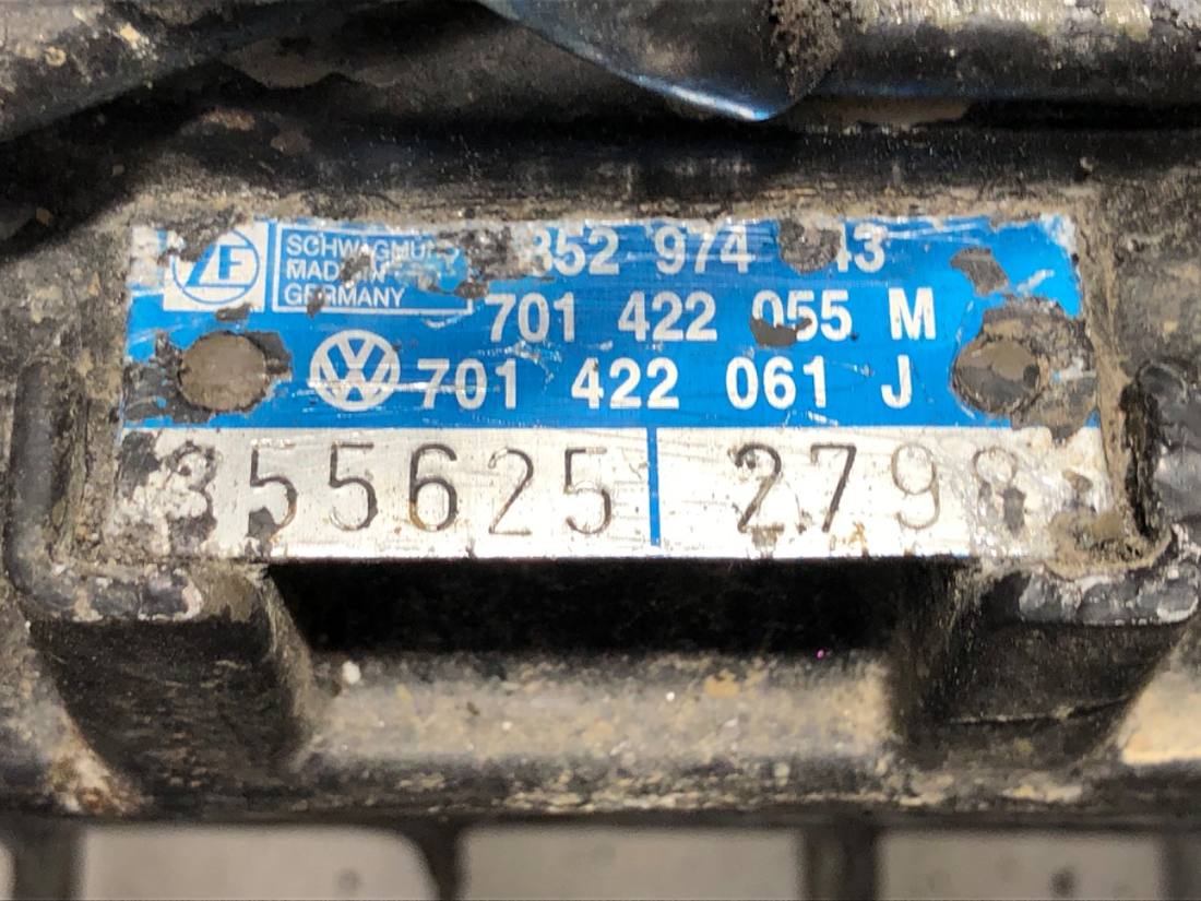 Рульова рейка Volkswagen Transporter T4 701422061J — фото деталі 7