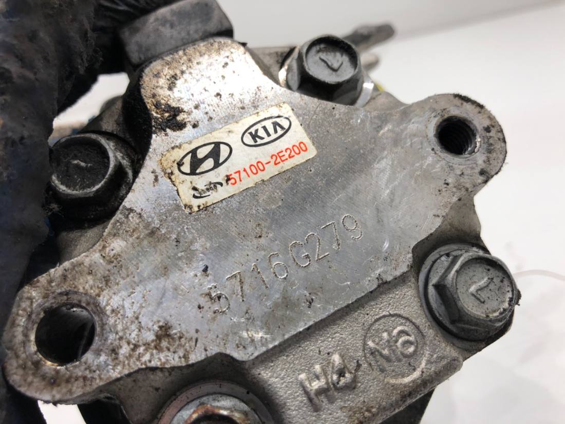Насос ГУР / Рульова колонка Hyundai Tucson 57100-2E200 — фото деталі 4