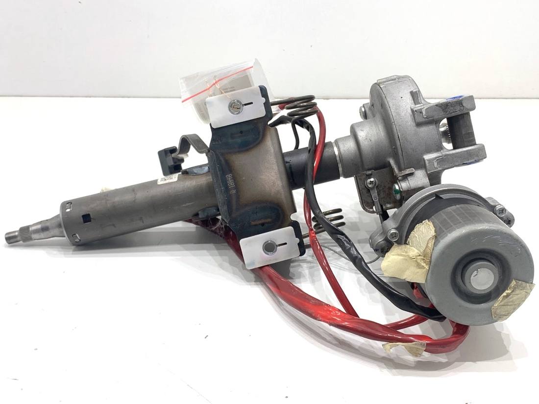 Насос ГУР / Рульова колонка Toyota Avensis T27 45250-05551 — фото деталі 3
