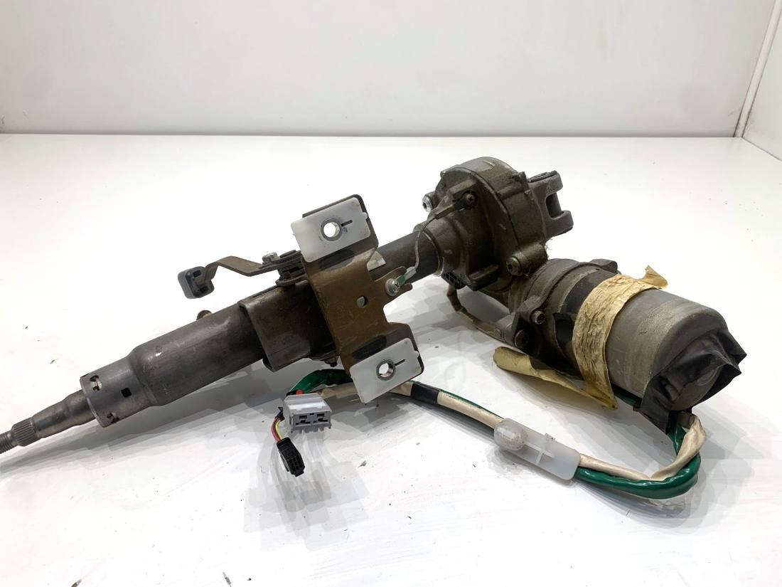 Насос ГУР / Рульова колонка Toyota Yaris 4 JJ301-000740