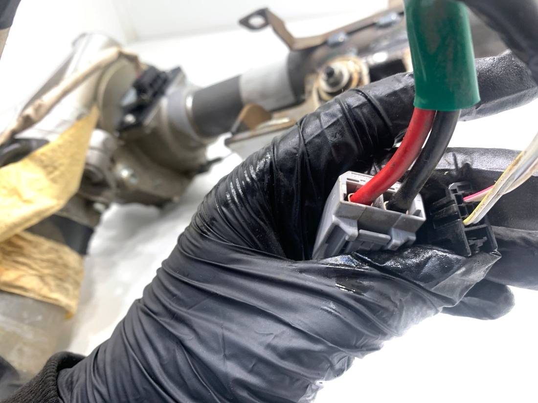 Насос ГУР / Рульова колонка Toyota Yaris 4 JJ301-000740 — фото деталі 4