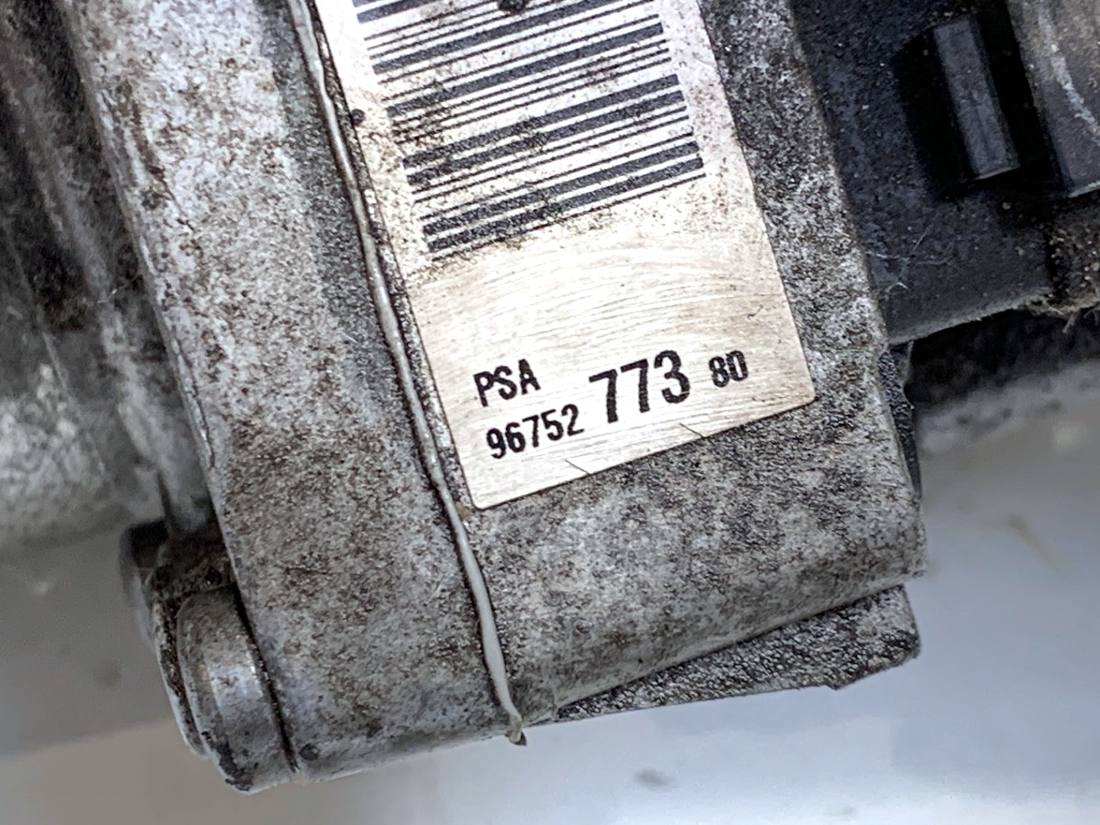 Насос ГУР / Рульова колонка Peugeot 508 9675277380 — фото деталі 6