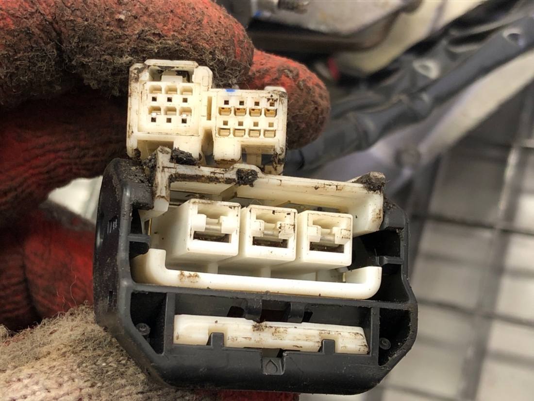 Насос ГУР / Рульова колонка Toyota Auris 45200-02281 — фото деталі 5