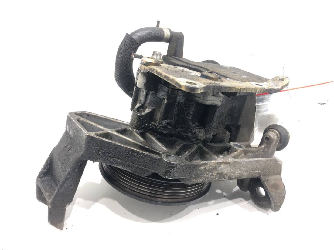 Насос ГУР / Рулевая колонка Mercedes C W203 A0024668101 — фото детали 3