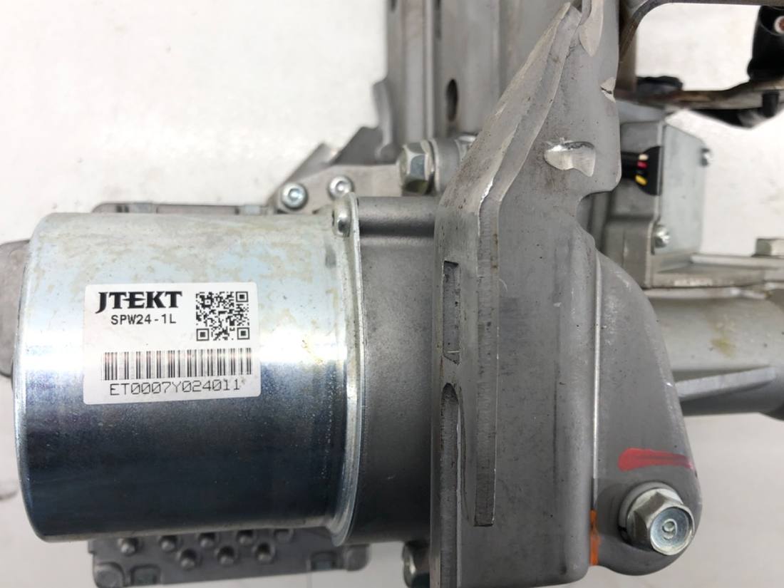 Насос ГУР / Рульова колонка Nissan Sentra B15 SPW24-1L — фото деталі 5