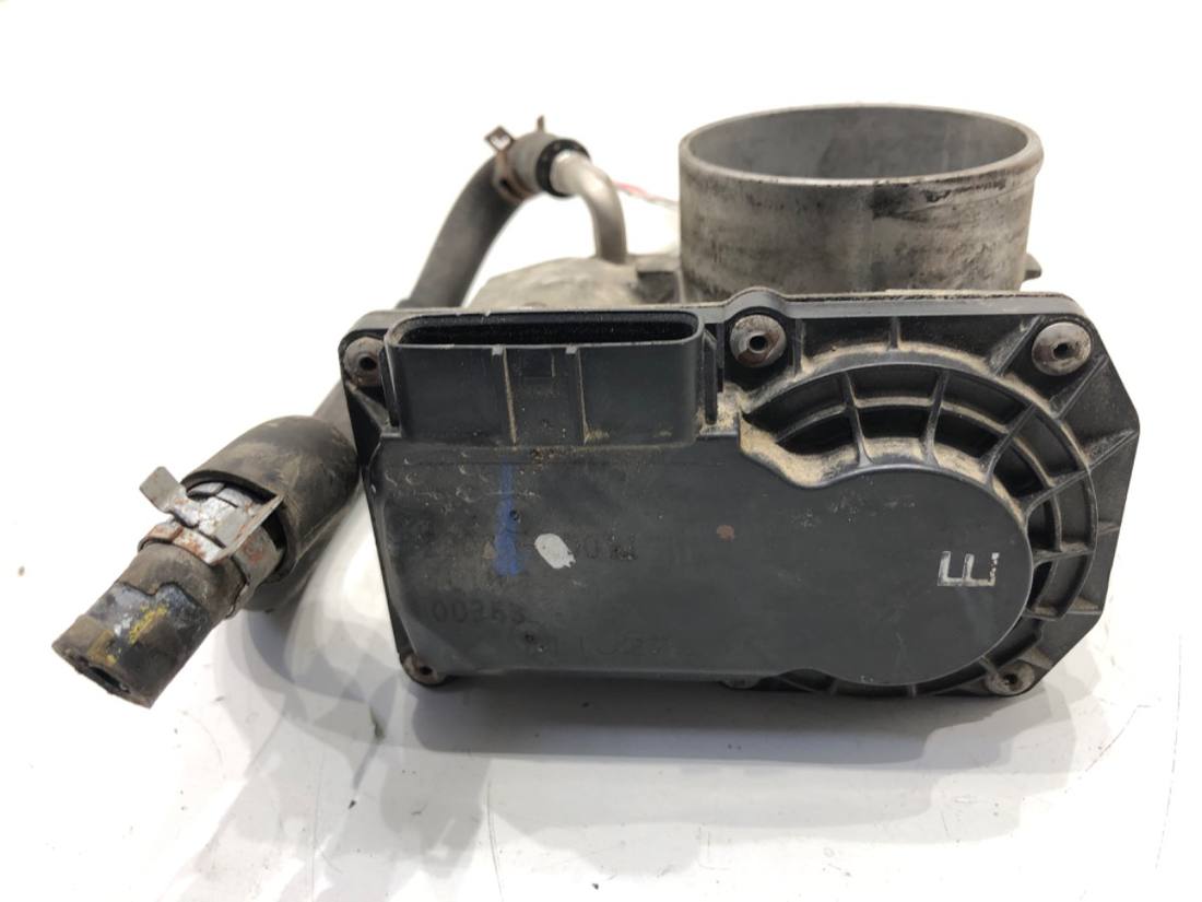 Дросельна заслінка Toyota Yaris 3 22030-0D011 — фото деталі 3