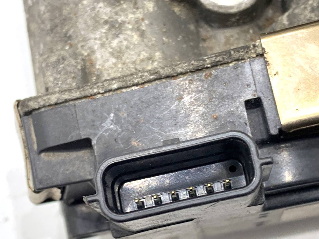 Дросельна заслінка Nissan Qashqai 7A807A8002 — фото деталі 4