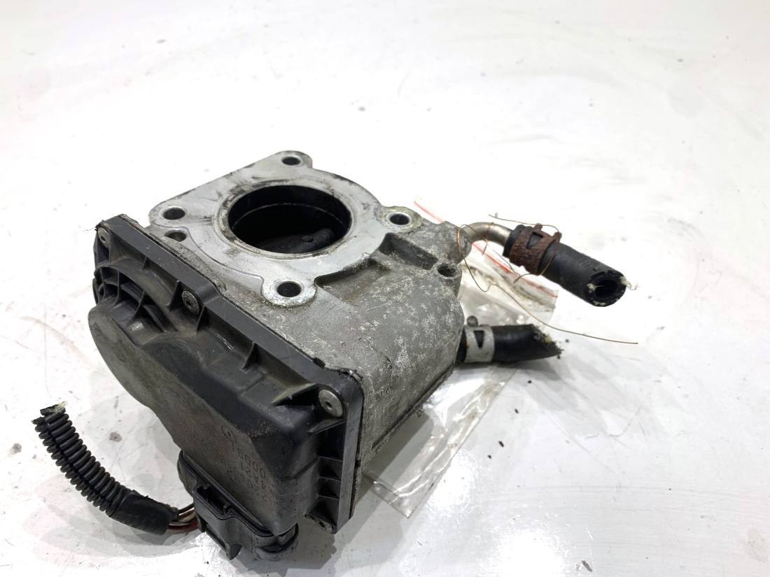 Дросельна заслінка Toyota Corolla Verso 22030-0D020 — фото деталі 3