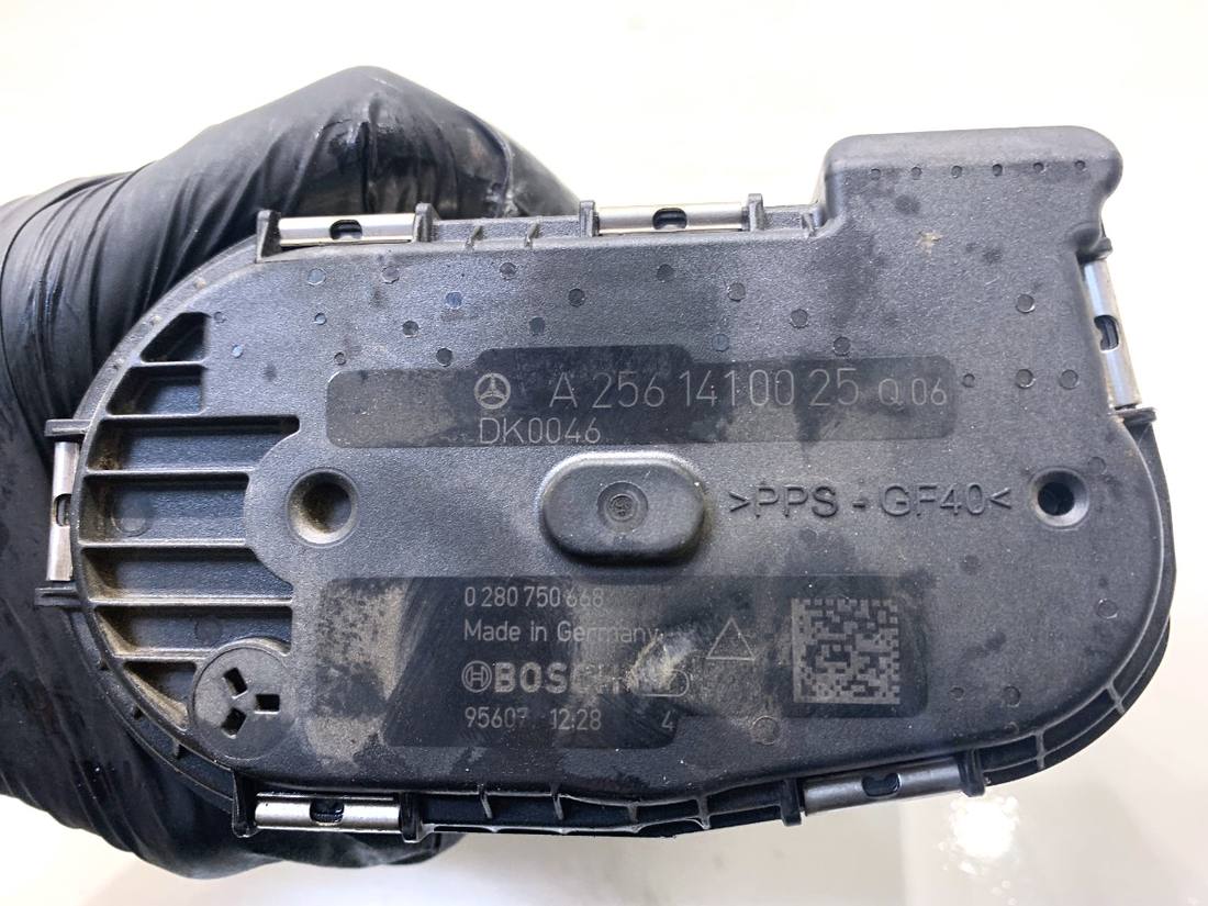 Дросельна заслінка Mercedes GLE V167 A2561410025 — фото деталі 4