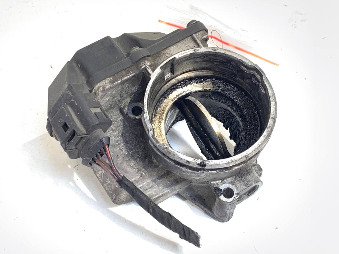 Дроссельная заслонка Volkswagen Touran 03G128063G