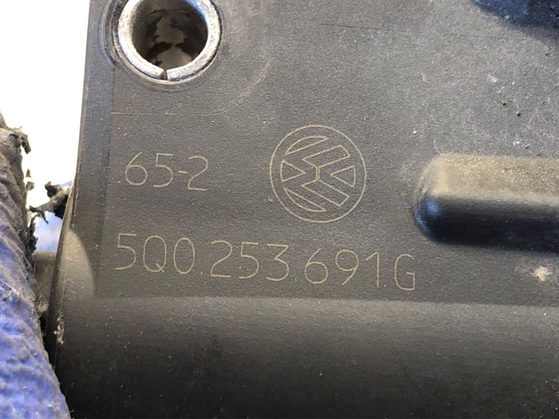Дросельна заслінка Volkswagen Transporter T6 5Q0253691G 2399519X — фото деталі 4