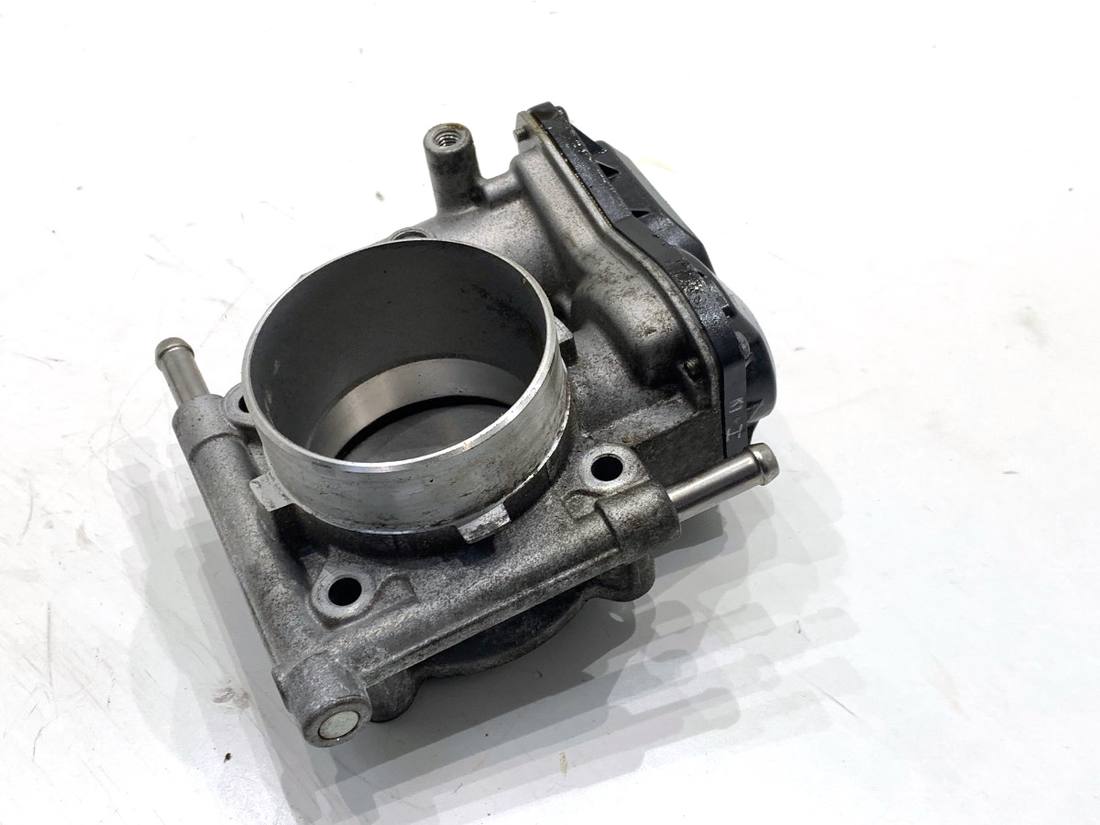 Дросельна заслінка Mazda 3 HF0213640