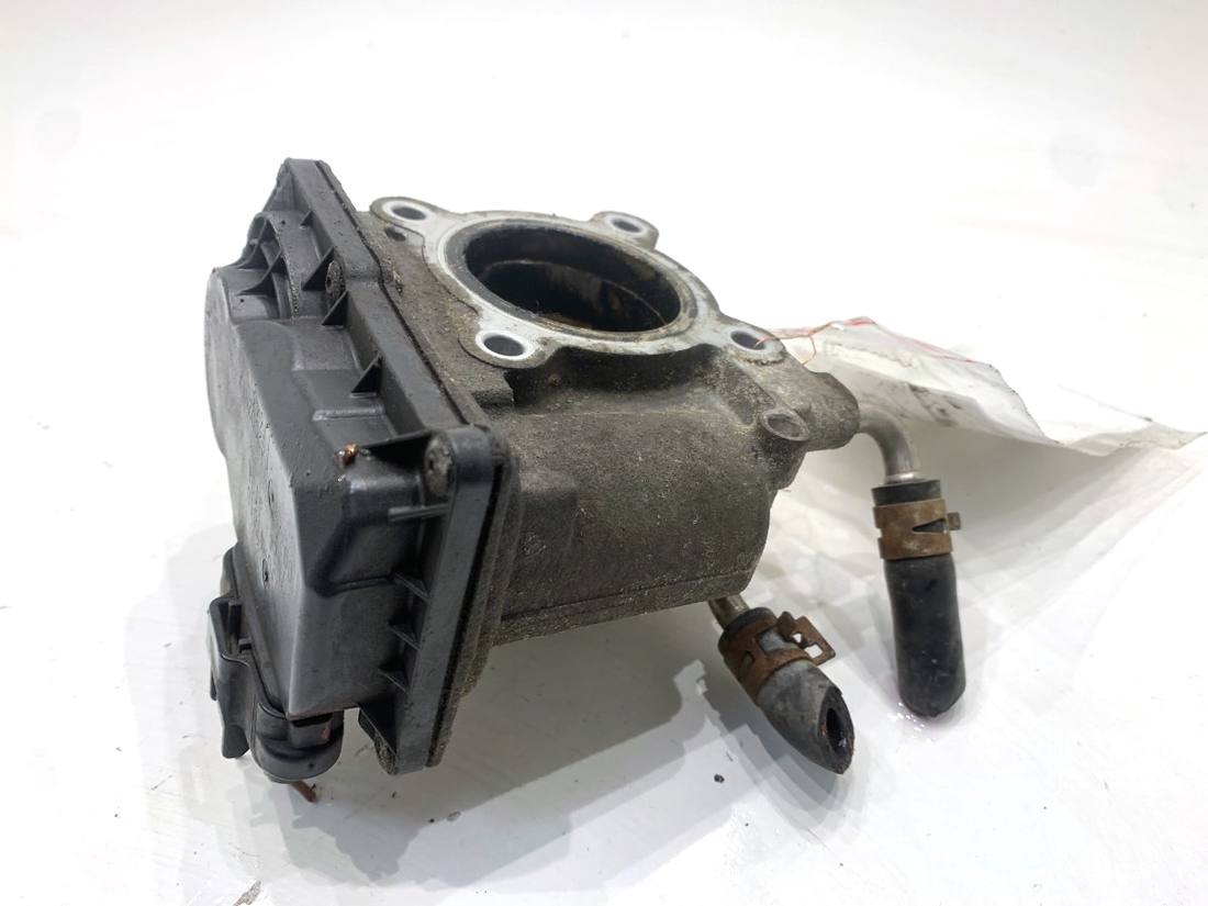 Дросельна заслінка Toyota Yaris 4 22030-47010 — фото деталі 2
