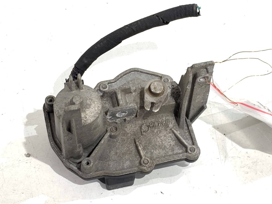 Дросельна заслінка Renault Express 147608010R