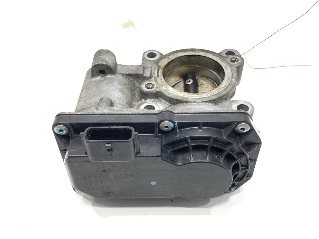 Дросельна заслінка Renault Megane 3 8200578645