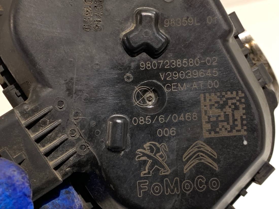 Дросельна заслінка Ford Focus 9807238580 — фото деталі 4
