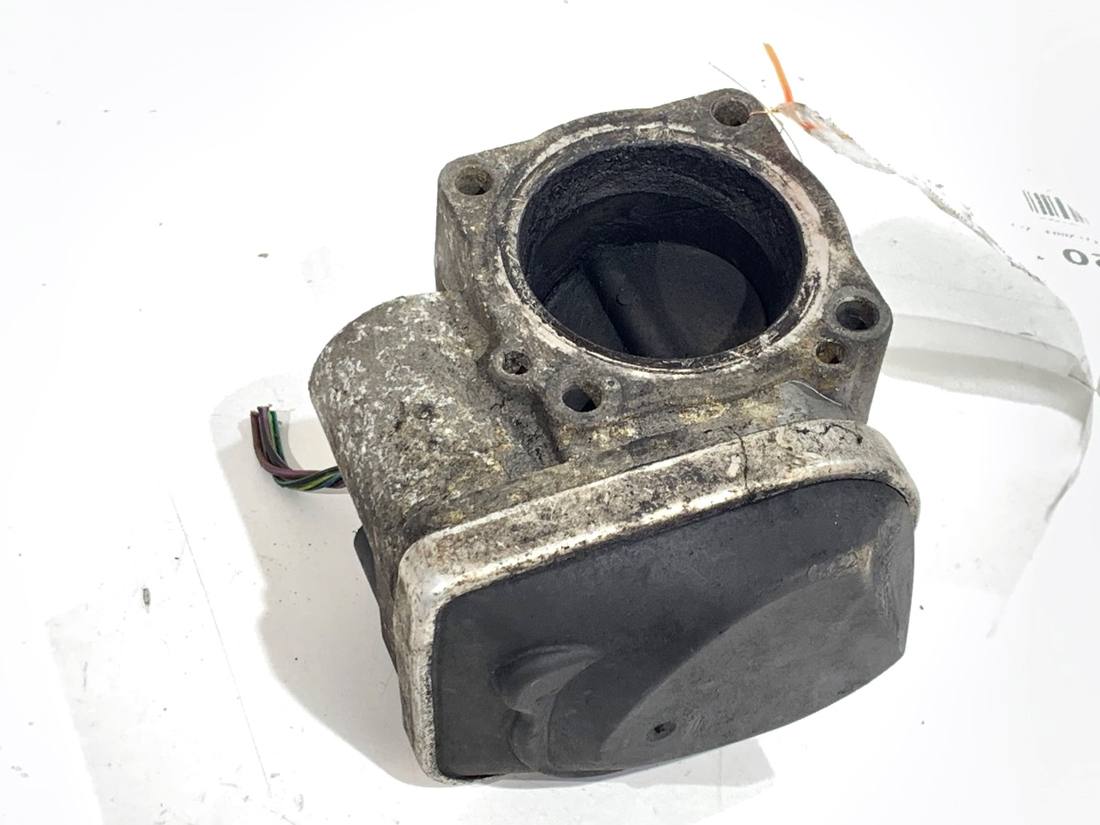 Дросельна заслінка Volkswagen Touran 036133062Q — фото деталі 2