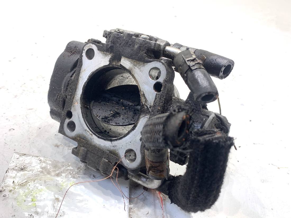 Дросельна заслінка Toyota Corolla E15 — фото деталі 2