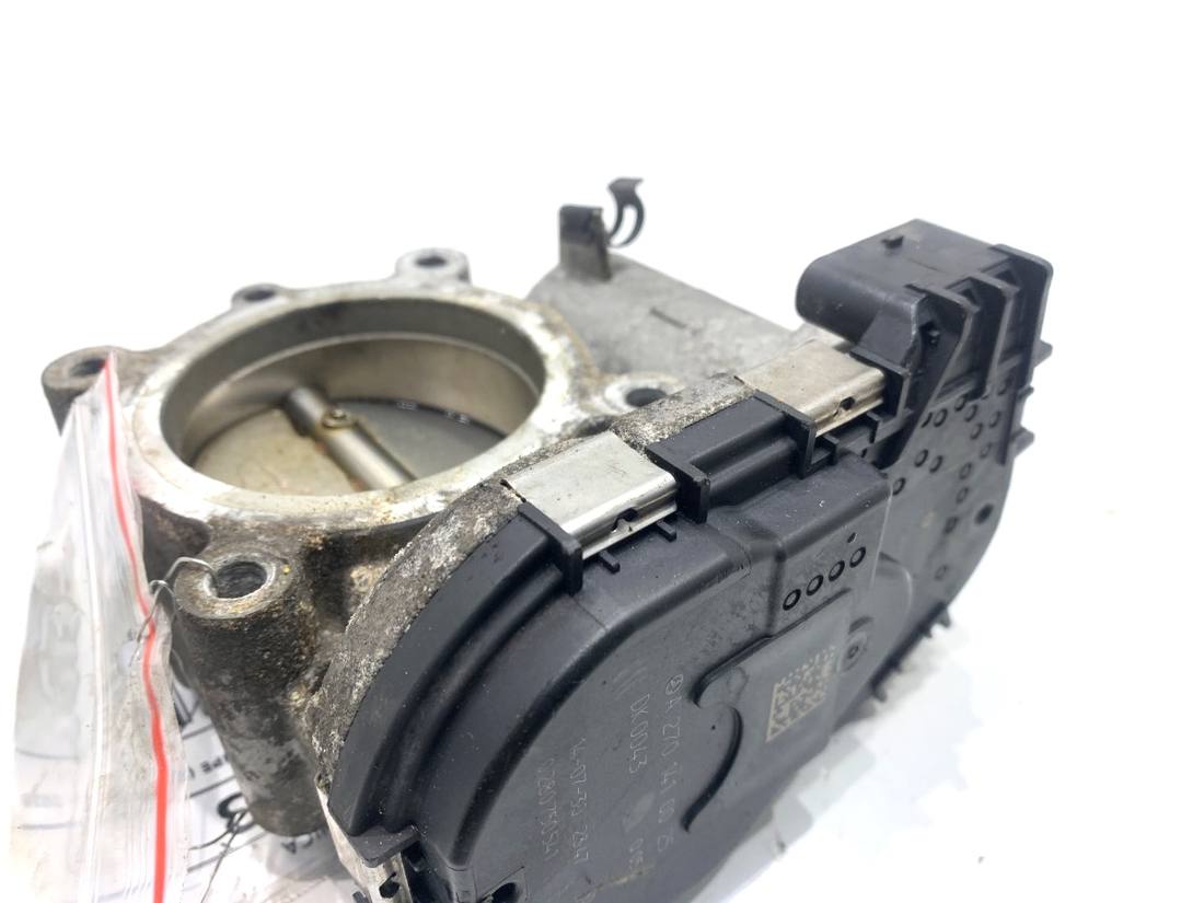 Дросельна заслінка Mercedes CLA C118 A2701410025 — фото деталі 2