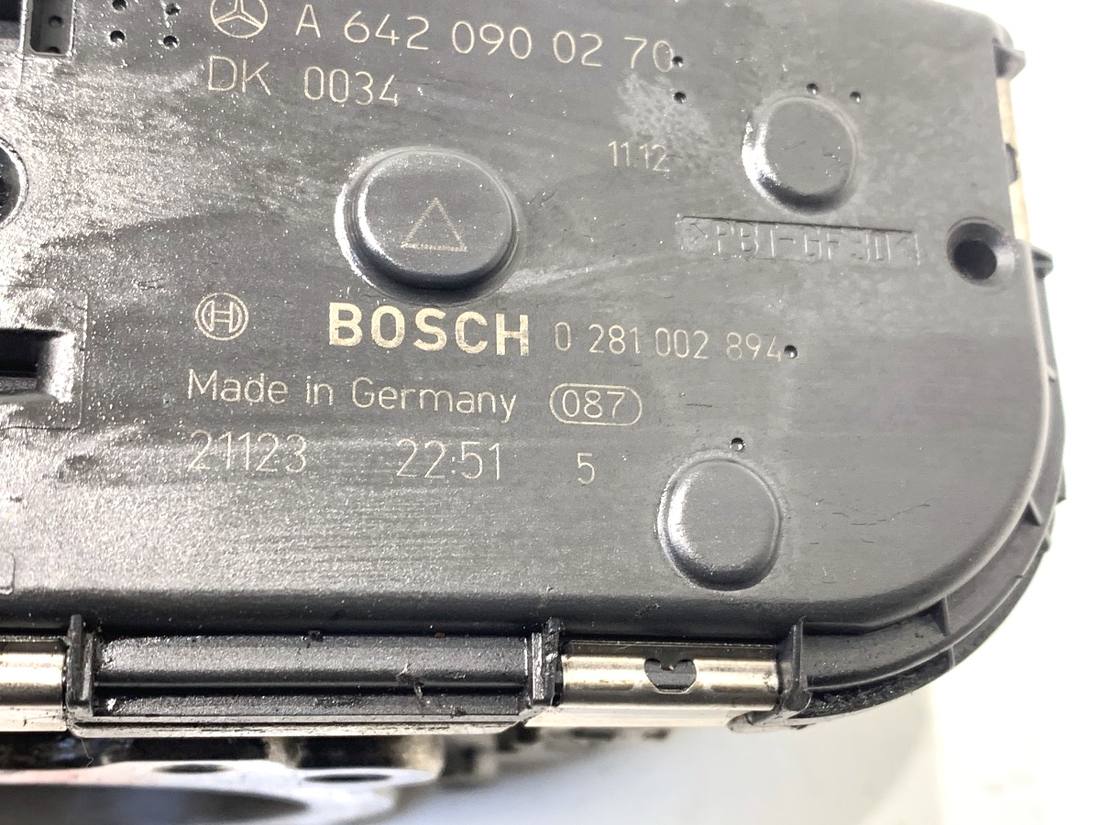 Дроссельная заслонка Mercedes M W163 A6420900270 — фото детали 5
