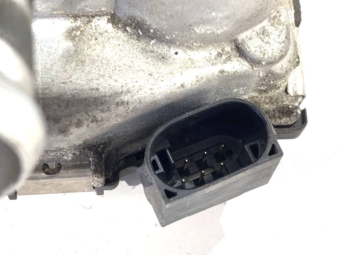 Дросельна заслінка Kia Venga 35100-2B150 — фото деталі 4