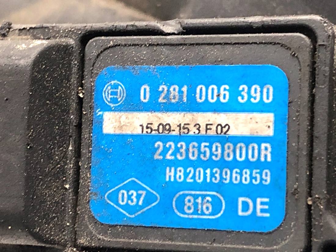 Дросельна заслінка Renault Trafic 223659800R — фото деталі 7