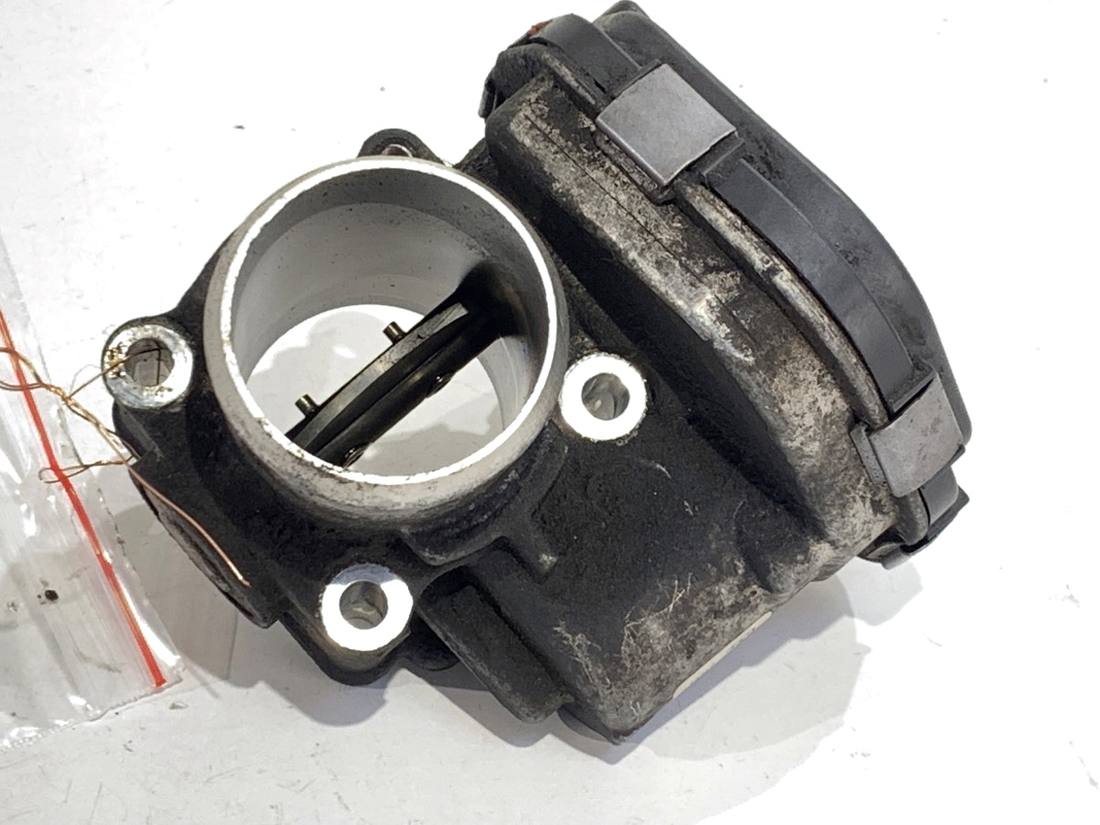 Дросельна заслінка Ford Fiesta 9682798180