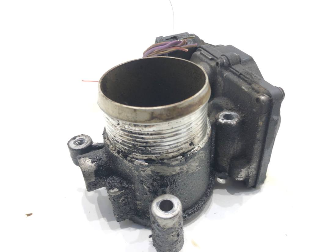 Дросельна заслінка Volkswagen Tiguan 03L128063E